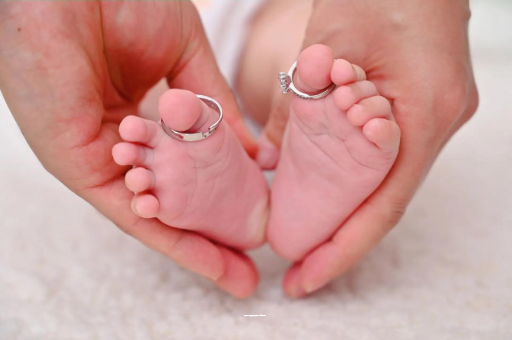 克孜勒苏柯尔克孜五个月孕妇肚子多大